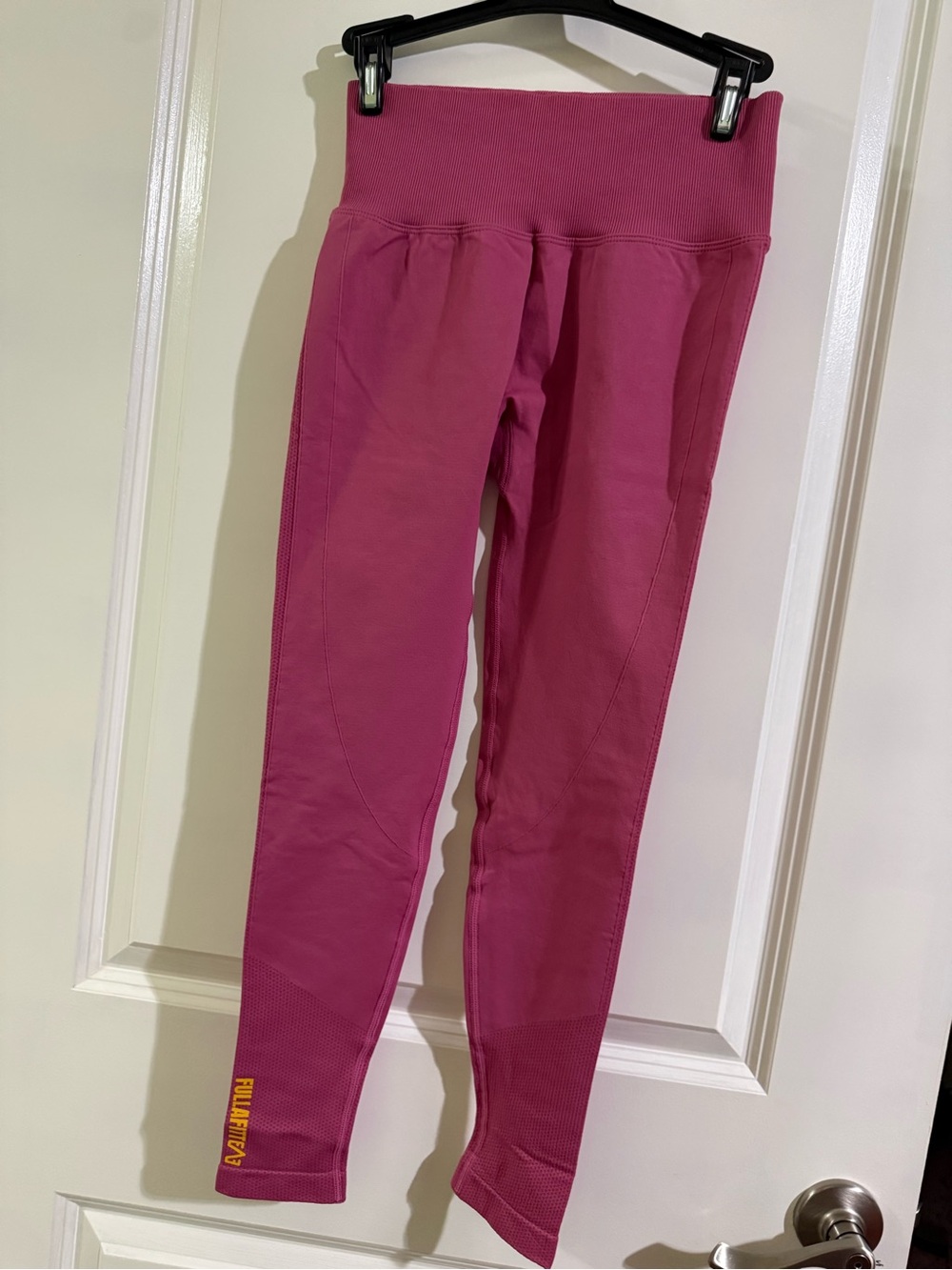 women Seamless High-Waist Leggings in Raspberry